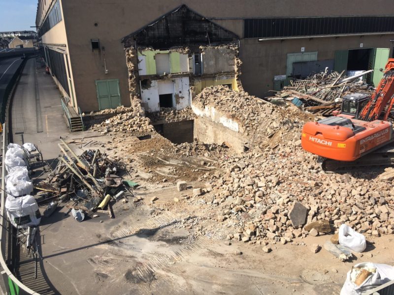 Photo d'une maison démolie